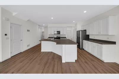 2260 Horseshoe Circle, Naperville, IL 60564 - Photo 21