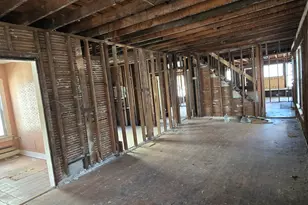 11223 S Longwood Dr, Chicago, IL 60643 - Photo 5