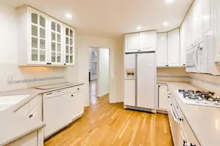 325 N Water St, Batavia, IL 60510 - Photo 7