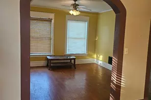 809 W 4th St, Sterling, IL 61081 - Photo 3