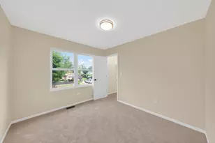 1324 Demmond St, Joliet, IL 60432 - Photo 17