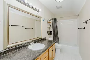 938 Aberdeen Dr, Crystal Lake, IL 60014 - Photo 27