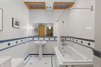 5611 S Kenwood Avenue, Chicago, IL 60637 - Photo 19