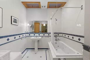 5611 S Kenwood Ave, Chicago, IL 60637 - Photo 19