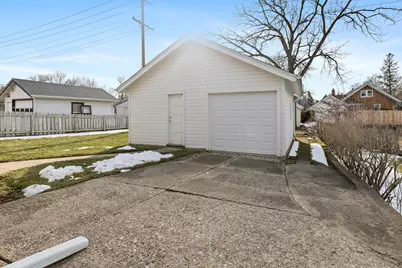 412 Welty Avenue, Rockford, IL 61107 - Photo 27