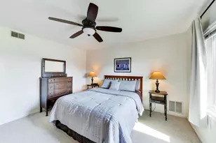 3940 W Bryn Mawr Ave, Chicago, IL 60659 - Photo 17