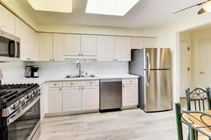 3940 W Bryn Mawr Ave, Chicago, IL 60659 - Photo 13