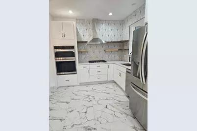 5402 N Mobile Avenue, Chicago, IL 60630 - Photo 11