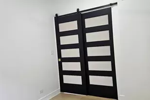 5402 N Mobile Ave, Chicago, IL 60630 - Photo 9