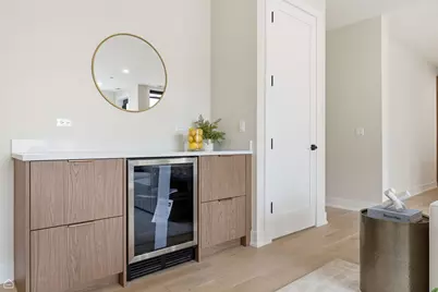 754 N Bishop Street #302, Chicago, IL 60642 - Photo 7