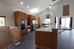 8806 Trask Bridge Rd, Rockford, IL 61101 - Photo 11