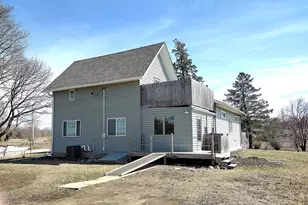 8806 Trask Bridge Rd, Rockford, IL 61101 - Photo 1