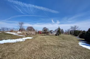 8806 Trask Bridge Rd, Rockford, IL 61101 - Photo 15