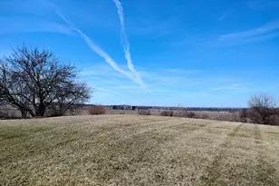 8806 Trask Bridge Rd, Rockford, IL 61101 - Photo 13