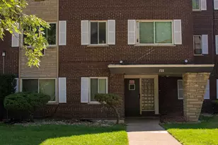 723 Grant Ave, Chicago Heights, IL 60411 - Photo 1