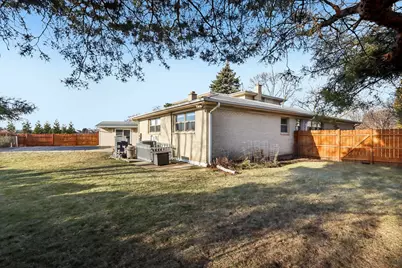 2019 E Avon Lane, Arlington Heights, IL 60004 - Photo 53