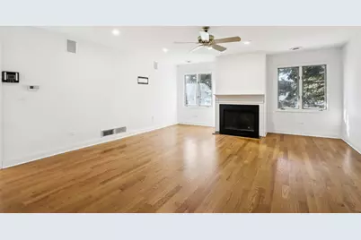 2019 E Avon Lane, Arlington Heights, IL 60004 - Photo 31