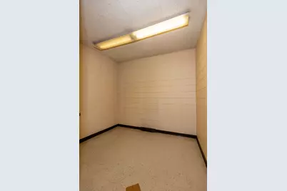 5830 W 35th Street, Cicero, IL 60804 - Photo 11