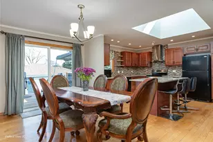 10817 S Oak Park Ave, Worth, IL 60482 - Photo 7