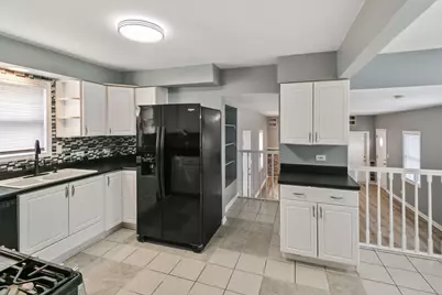 14500 Sawyer Avenue, Midlothian, IL 60445 - Photo 3