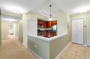 400 Mcdaniels Cir, Clarendon Hills, IL 60514 - Photo 5