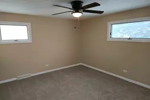 14927 Kenton Ave, Midlothian, IL 60445 - Photo 11