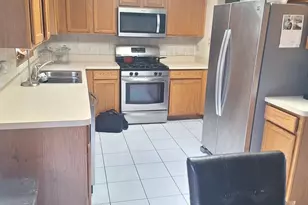 3136 Rosiclaire Ct, South Chicago Heights, IL 60411 - Photo 5