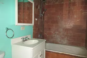 6725 S Eberhart Ave, Chicago, IL 60637 - Photo 9