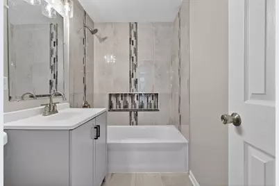17829 Baker Court, Country Club Hills, IL 60478 - Photo 11