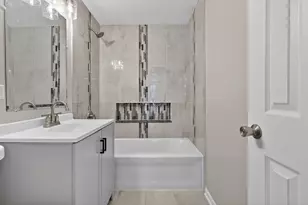 17829 Baker Ct, Country Club Hills, IL 60478 - Photo 11