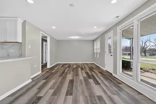 17829 Baker Ct, Country Club Hills, IL 60478 - Photo 9