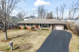 227 Kimball Ave, Wauconda, IL 60084 - Photo 1