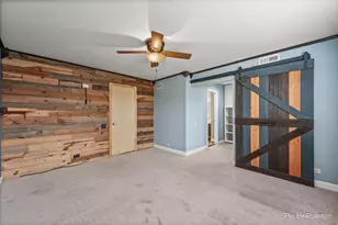 1633 Pebble Beach Cir, Elgin, IL 60123 - Photo 19