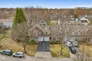 1633 Pebble Beach Cir, Elgin, IL 60123 - Photo 29