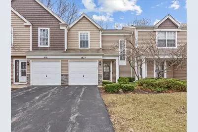 1633 Pebble Beach Circle, Elgin, IL 60123 - Photo 1