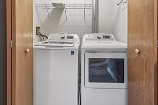 1633 Pebble Beach Cir, Elgin, IL 60123 - Photo 21