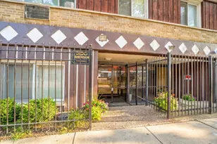 5100 N Sheridan Rd, Chicago, IL 60640 - Photo 17