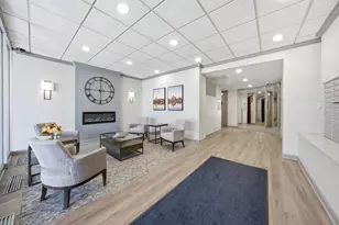 141 N La Grange Rd, La Grange, IL 60525 - Photo 7