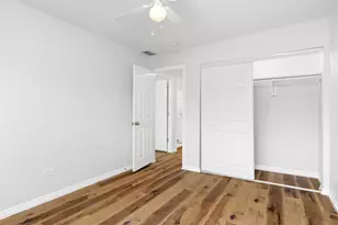 8824 Robin Dr, Des Plaines, IL 60016 - Photo 13