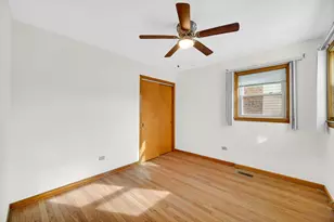 5728 N McVicker Ave, Chicago, IL 60646 - Photo 13