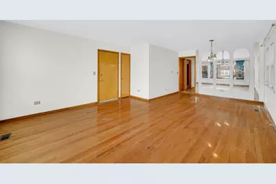 5728 N McVicker Avenue, Chicago, IL 60646 - Photo 5