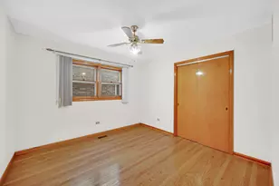 5728 N McVicker Ave, Chicago, IL 60646 - Photo 9