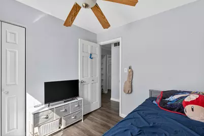 196 Hadleigh Road, Bolingbrook, IL 60440 - Photo 9