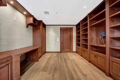 40 E Delaware Place #1701, Chicago, IL 60611 - Photo 19