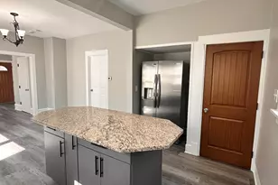 905 N Jackson St, Streator, IL 61364 - Photo 9