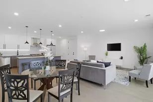 5824 N Lincoln Ave, Chicago, IL 60659 - Photo 5