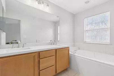 77 Lee Court, Winfield, IL 60190 - Photo 11