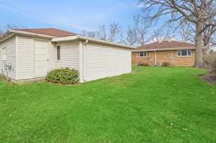 10909 Martindale Dr, Westchester, IL 60154 - Photo 29