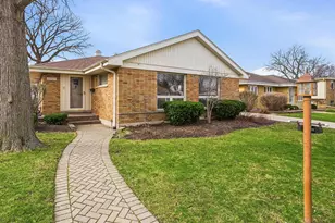 10909 Martindale Dr, Westchester, IL 60154 - Photo 1