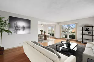 10909 Martindale Dr, Westchester, IL 60154 - Photo 3